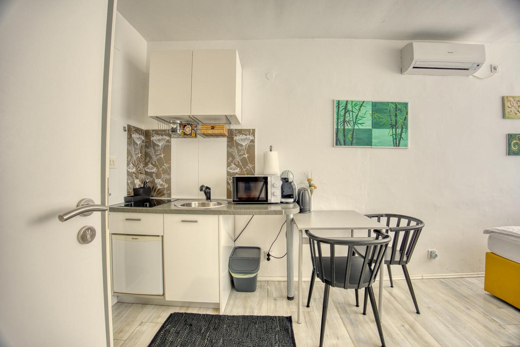 זאדאר Guest House Arsenal Accommodation מראה חיצוני תמונה